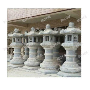石雕灯塔